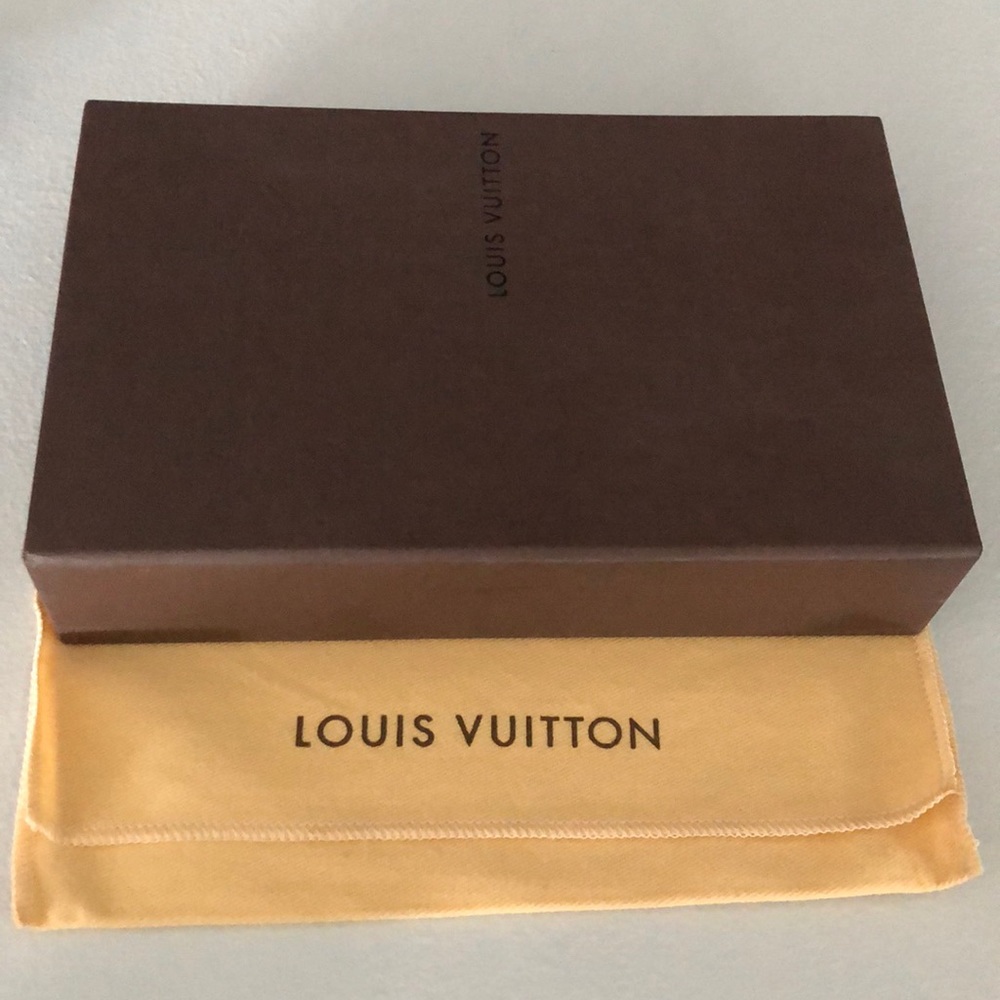 Louis Vuitton wallet size Box and Travel Bag